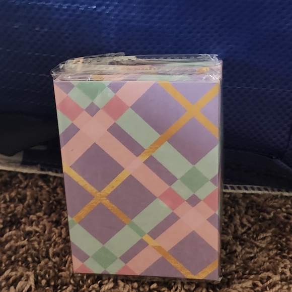 Sticky note and note pad - Picture 2 of 4